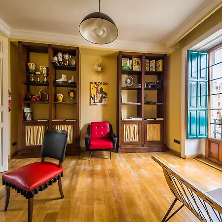 Hostel Covent Garden By Gaiarooms-3